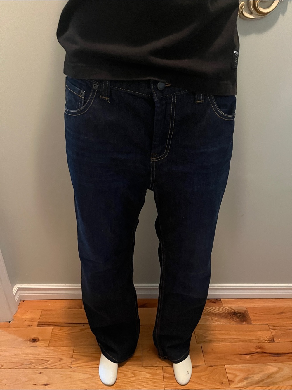 Men’s Straight-Leg Jeans in Dark Indigo 34/30